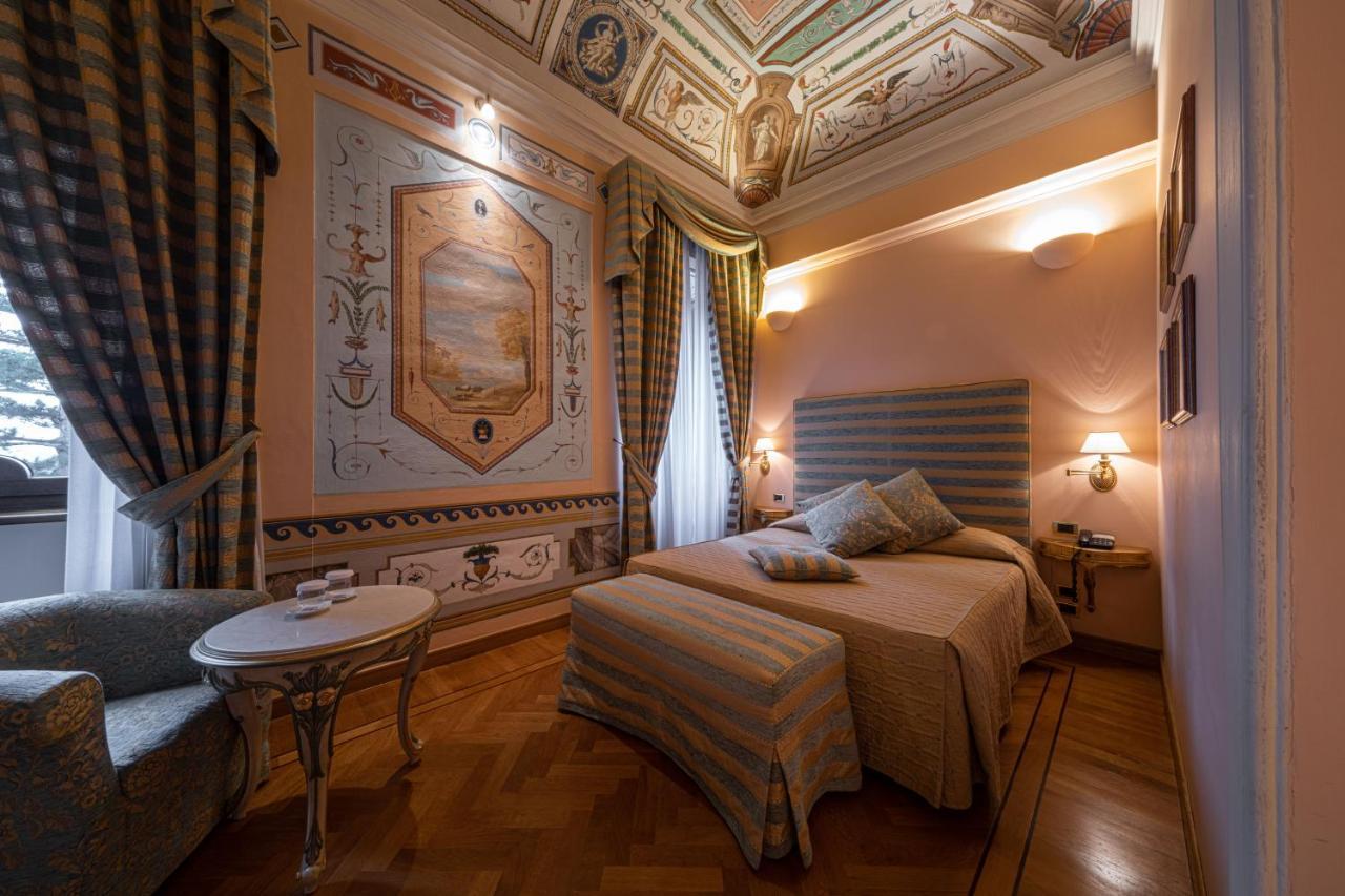 Marchese Del Grillo Hotel Fabriano Buitenkant foto